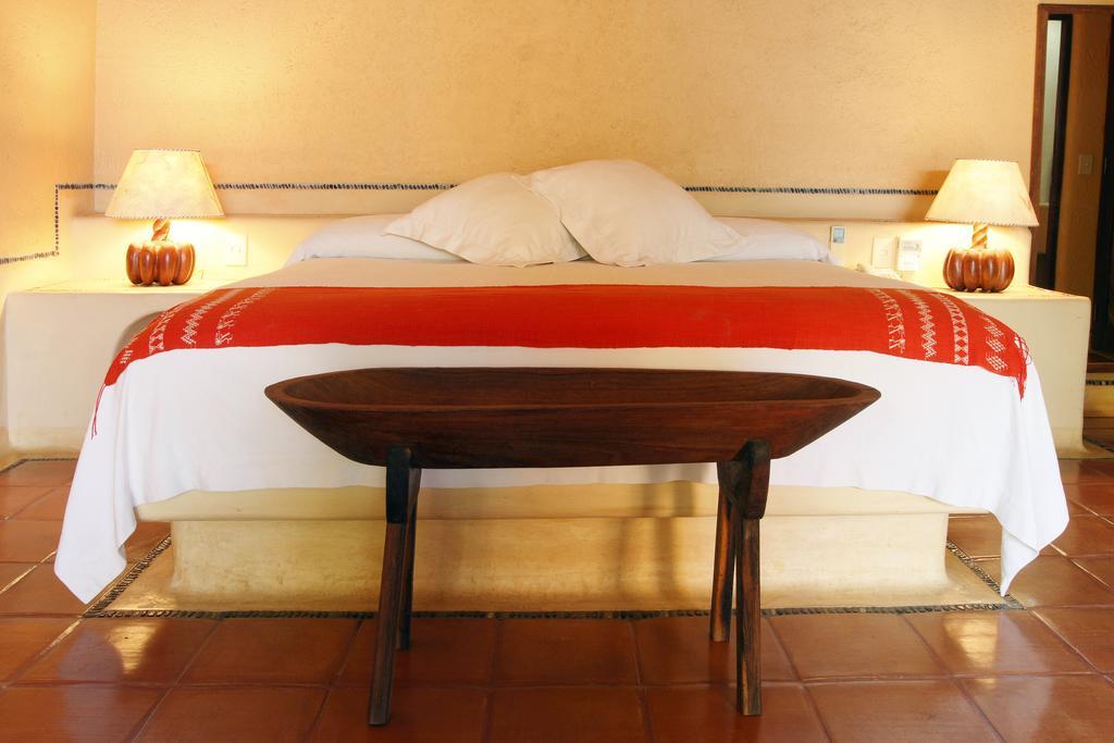 Hotel Casa Don Francisco Ixtapa  Eksteriør bilde